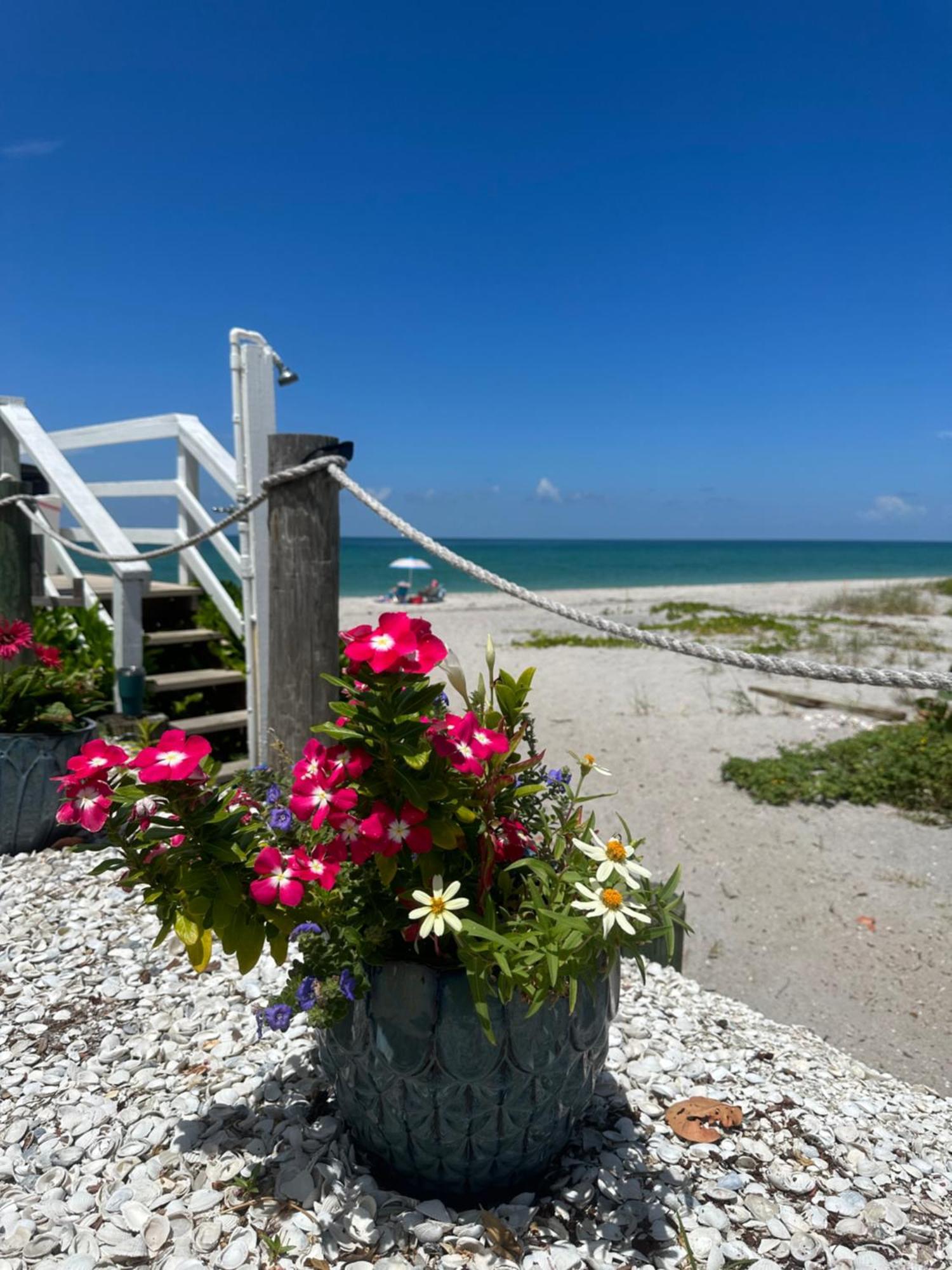 Pearl Beach Inn Englewood Ngoại thất bức ảnh